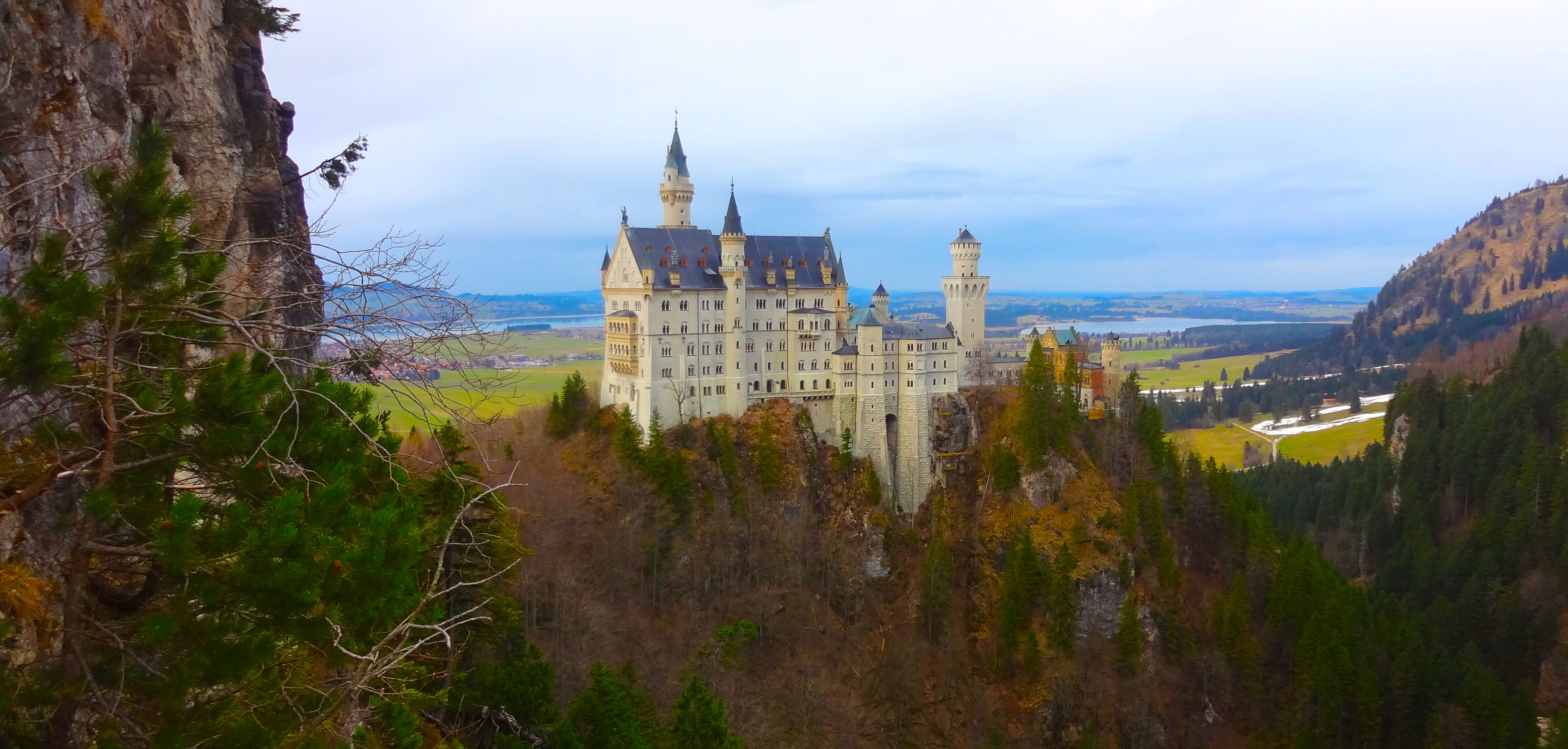CAPA 1 - Neuschwanstein: o castelo de contos de fadas da Baviera