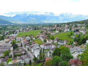 DSCN2261EE 1 300x225 - Conhecendo Vaduz, a capital da pequena Liechtenstein